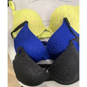 Victoria's Secret‎ Pink Bras Lot Of 3 32DD And 34D